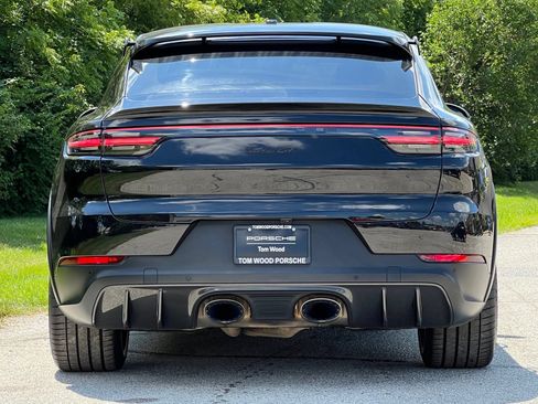 Used 2022 Porsche Cayenne Turbo GT AWD/4WD image 8