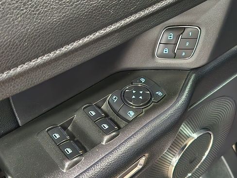 Used 2021 Ford Expedition XLT RWD image 42
