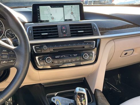 Used 2017 BMW 330e image 40