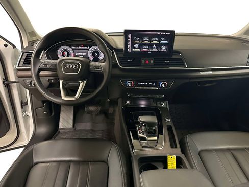 Used 2023 Audi Q5 2.0T Premium Plus w/ Premium Plus Package AWD/4WD image 9