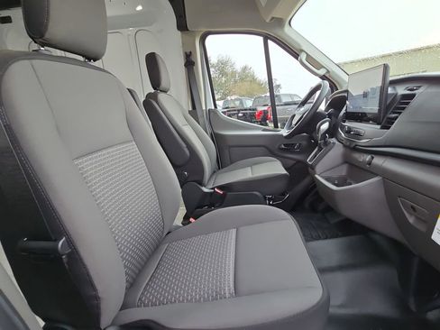 New 2026 Ford Transit 250 148 Medium Roof image 10