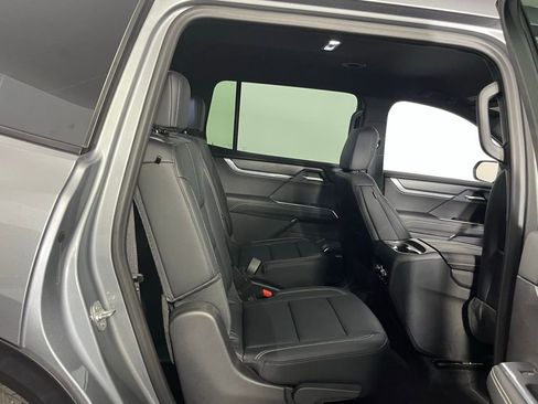 Used 2024 GMC Acadia Elevation w/ Super Cruise Package image 29