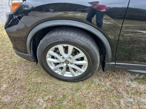 Used 2020 Nissan Rogue S w/ Special Edition Package image 8