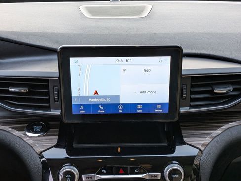 Certified 2023 Ford Explorer Limited w/ Equipment Group 301A image 20