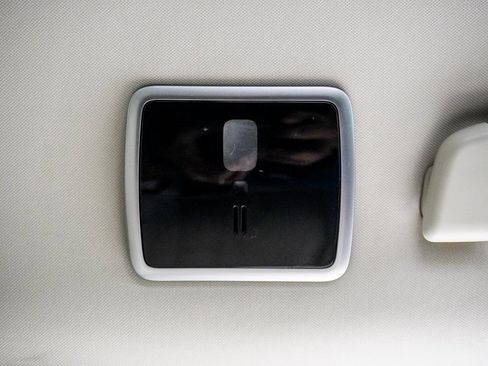 Used 2020 Land Rover Range Rover HSE image 26