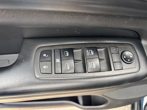 Used 2021 Jeep Grand Cherokee Laredo X RWD image 19