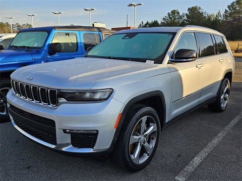 Used 2021 Jeep Grand Cherokee L Limited image 3