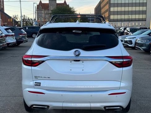 Used 2021 Buick Enclave Avenir w/ Avenir Technology Package AWD/4WD image 4