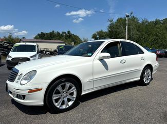 Used 2009 Mercedes-Benz E 350 4MATIC Sedan image 1