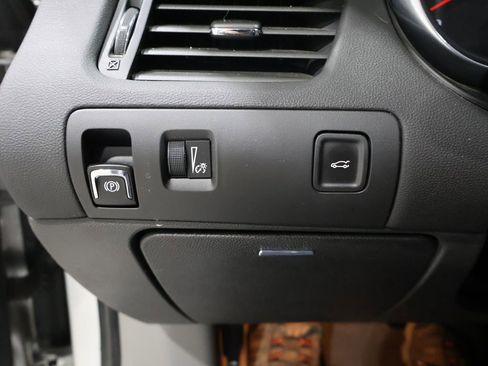 Used 2019 Chevrolet Impala LT image 33