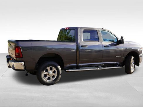 Certified 2026 RAM 2500 Big Horn AWD/4WD image 4