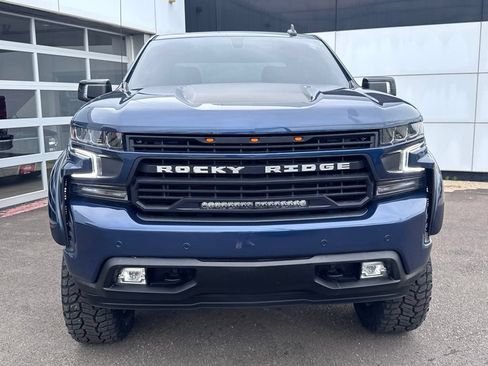 Used 2022 Chevrolet Silverado 1500 RST w/ Safety Package AWD/4WD image 6