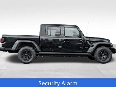 Used 2022 Jeep Gladiator Sport AWD/4WD image 8