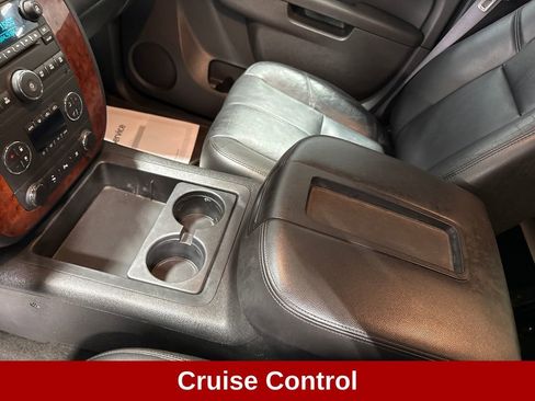 Used 2011 Chevrolet Avalanche LT w/ Regional Value Package AWD/4WD image 17