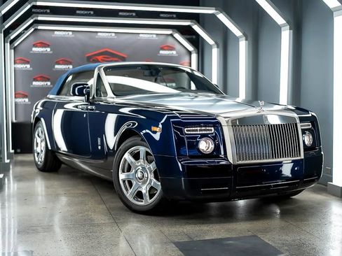 Used 2010 Rolls-Royce Phantom Drophead Coupe image 3