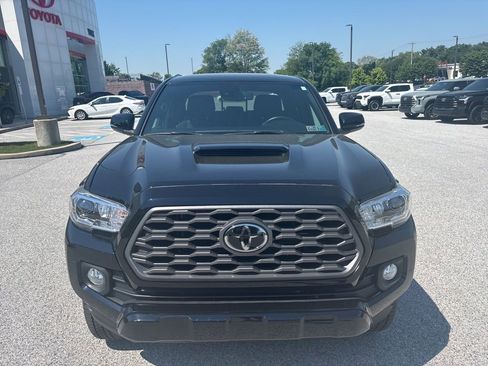 Used 2020 Toyota Tacoma TRD Sport w/ Technology Package AWD/4WD image 10