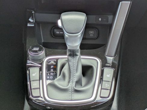 Certified 2024 Kia Seltos EX FWD image 21