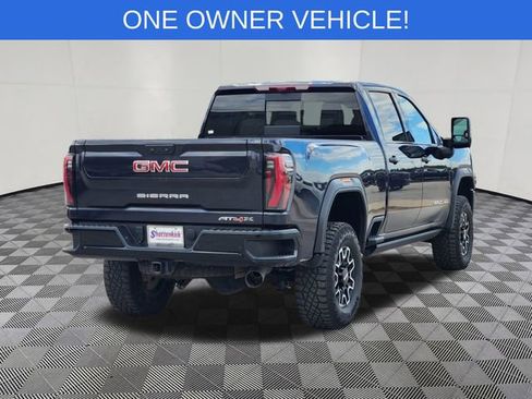 Used 2025 GMC Sierra 2500 AT4X image 4