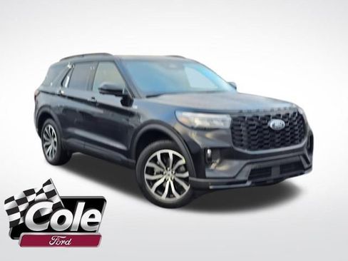 New 2026 Ford Explorer ST-Line image 1