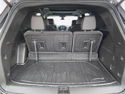 Used 2023 Chevrolet Traverse Premier w/ LPO, 'HIT The Road' Package image 6