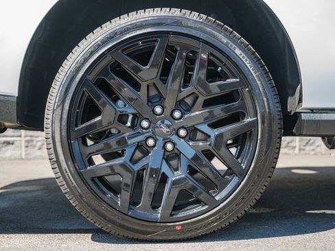 New 2026 Ford Expedition Platinum w/ Stealth Performance Package AWD/4WD image 28
