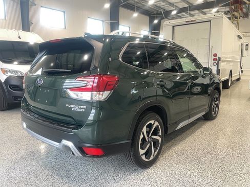 Used 2023 Subaru Forester Touring AWD/4WD image 21