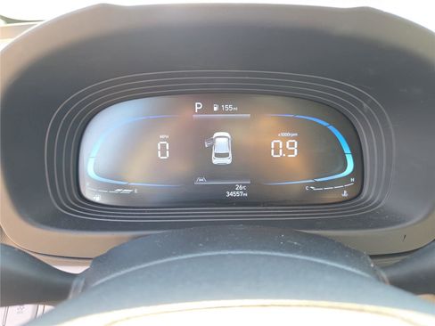 Used 2023 Hyundai Venue SEL FWD image 19