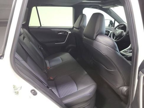 Used 2024 Toyota RAV4 XSE AWD/4WD image 15
