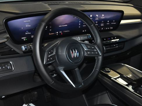 Used 2025 Buick Enclave Preferred image 2