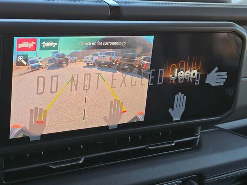 New 2026 Jeep Gladiator Mojave AWD/4WD image 10