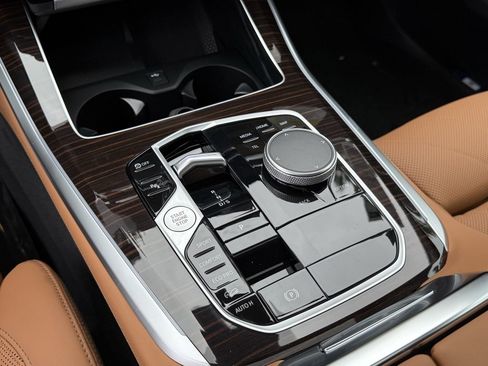 New 2026 BMW X5 xDrive40i w/ Climate Comfort Package image 25