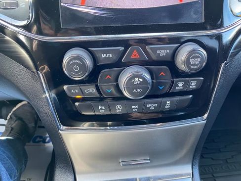 Used 2020 Jeep Grand Cherokee Altitude image 21