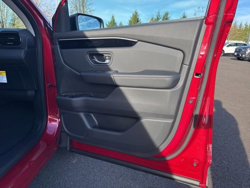 New 2025 Honda Pilot Touring image 20