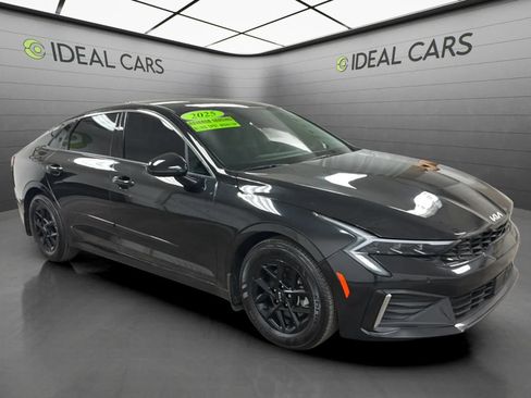 Used 2025 Kia K5 LXS FWD image 3