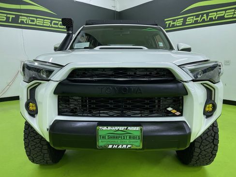 Used 2016 Toyota 4Runner SR5 image 3