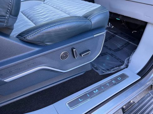 Used 2022 Ford F150 Limited image 25