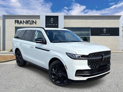 New 2027 Lincoln Navigator Reserve w/ Jet Appearance Package