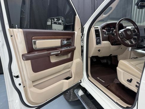 Used 2016 RAM 2500 Laramie w/ Protection Group AWD/4WD image 17