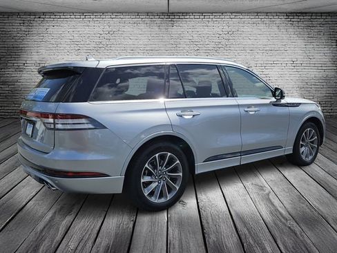 Used 2020 Lincoln Aviator Grand Touring w/ Elements Package Plus AWD/4WD image 5