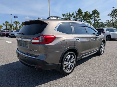 Used 2022 Subaru Ascent Touring AWD/4WD image 4