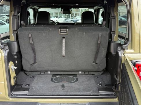 Used 2025 Jeep Wrangler Rubicon AWD/4WD image 19