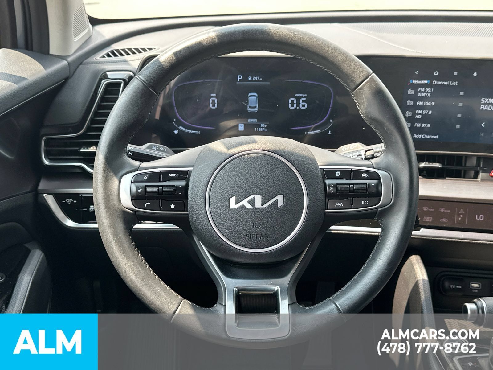 Used 2025 Kia Sportage EX FWD image 28