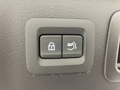 Certified 2025 MAZDA CX-90 3.3 Turbo w/ Select Package image 40