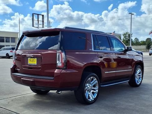 Used 2017 GMC Yukon SLT w/ Premium Edition RWD image 2