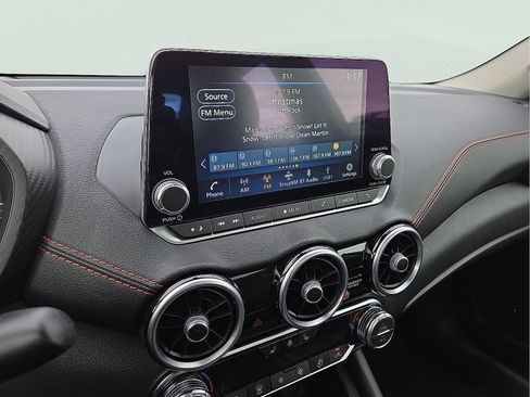 Used 2024 Nissan Sentra SR w/ SR Premium Package image 16