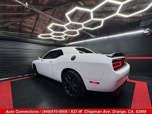 Used 2021 Dodge Challenger SXT w/ Blacktop Package RWD image 4