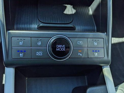 Used 2024 Hyundai Kona Limited FWD image 22