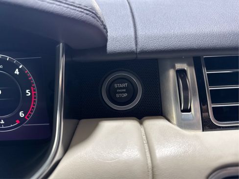 Used 2018 Land Rover Range Rover HSE AWD/4WD image 29