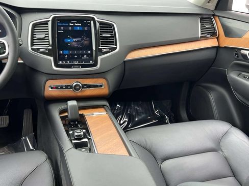 Used 2023 Volvo XC90 B6 Plus AWD/4WD image 20
