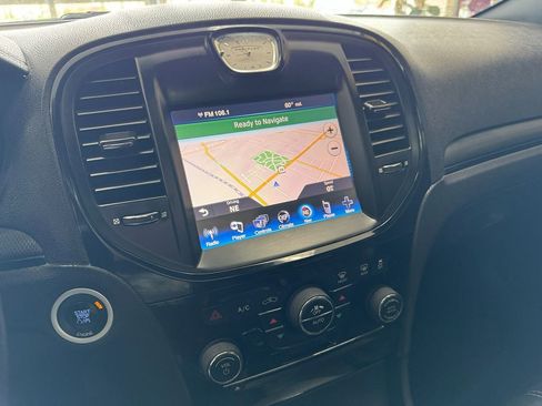 Used 2014 Chrysler 300 S w/ Luxury Group image 26